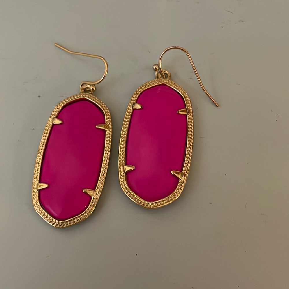 Kendra scott Elle earrings